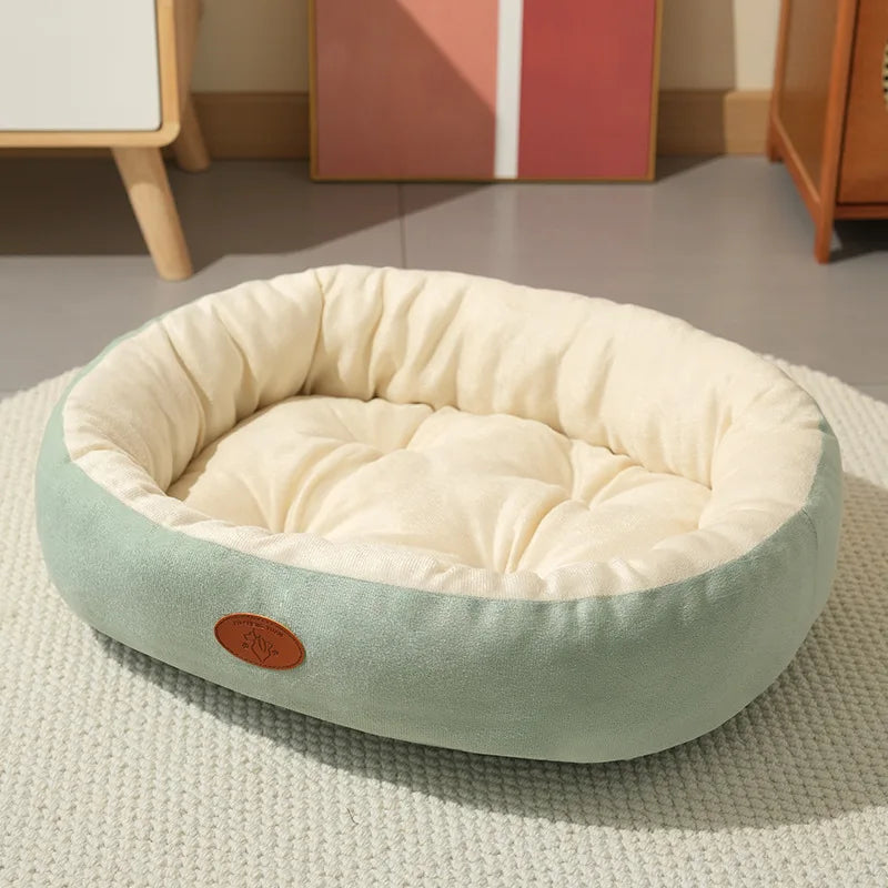 New breathable waterproof oval polyester pet bed, suitable for medium/large dogs and cats, usable all year round, no assembly required