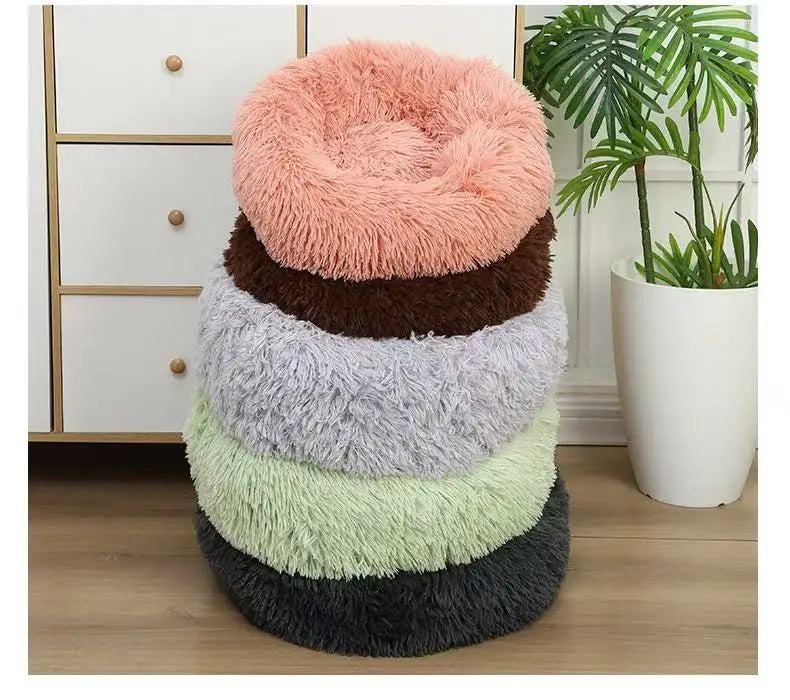 Plush dog bed, soft, environmental-friendly, comfortable, donut-shaped cat bed, washable, fashionable bed suitable for summer and winter pet dog bed